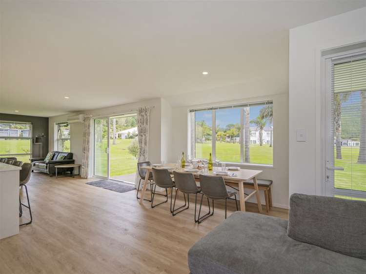 18 Sanctuary Cove Pauanui_9