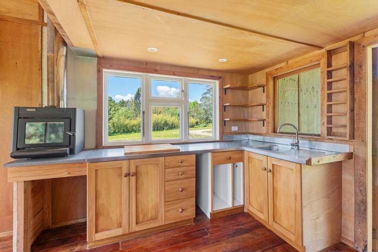 542 Otaki Gorge Road Te Horo_17