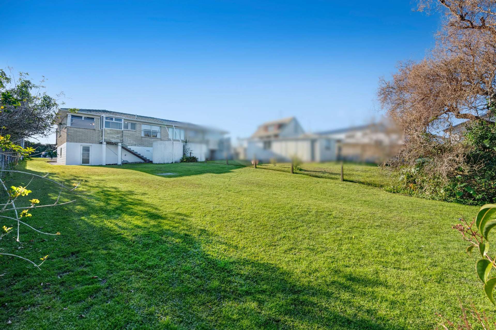 2/941 Whangaparaoa Road Manly_0