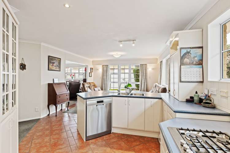 9 Kapu Grove Whalers Gate_2