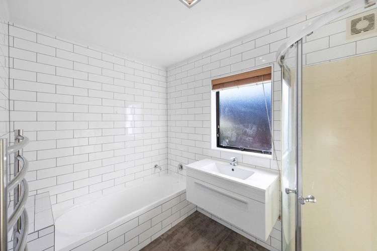 210A Norman Lesser Drive St Johns_8