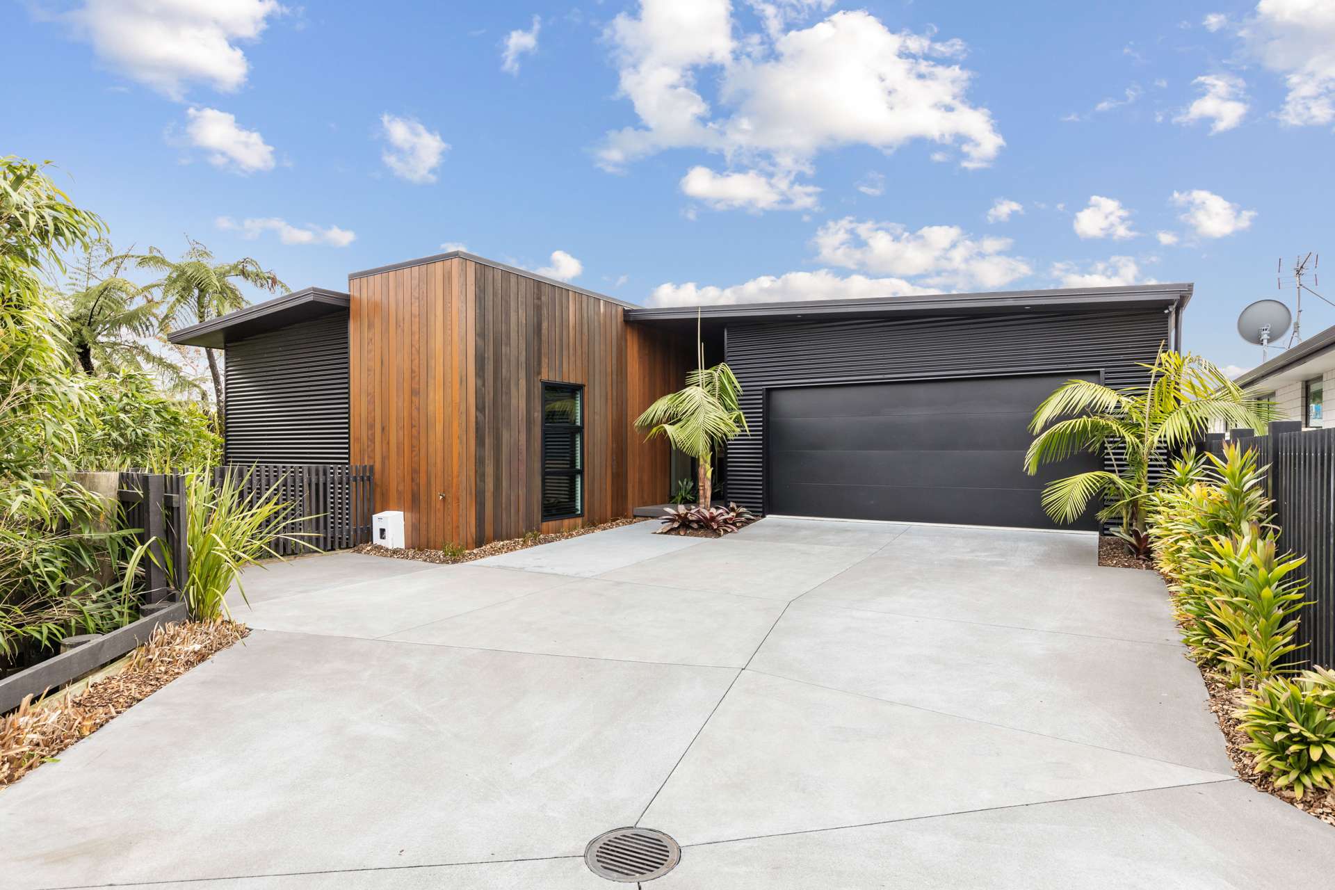 12 Mackillop Way Brooklands_0