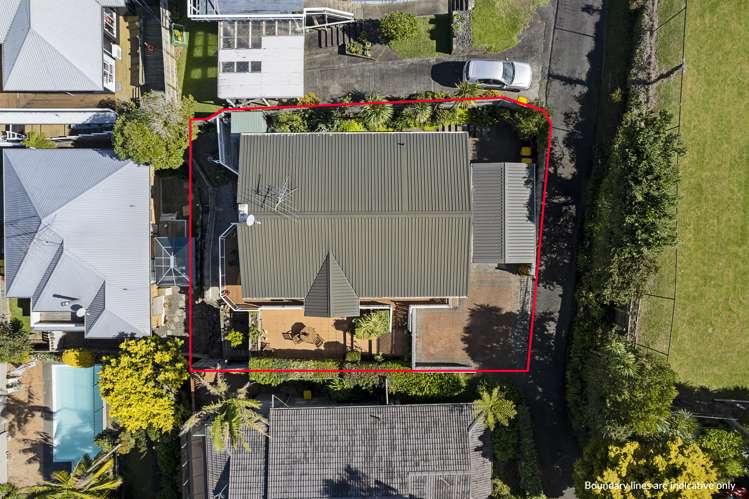 1/7 Colmar Road Mellons Bay_16