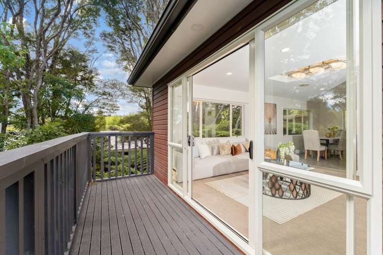 35 Frenz Drive Titirangi_11