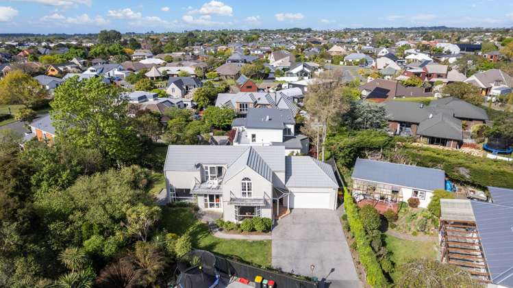 84 Lake Terrace Road Burwood_20