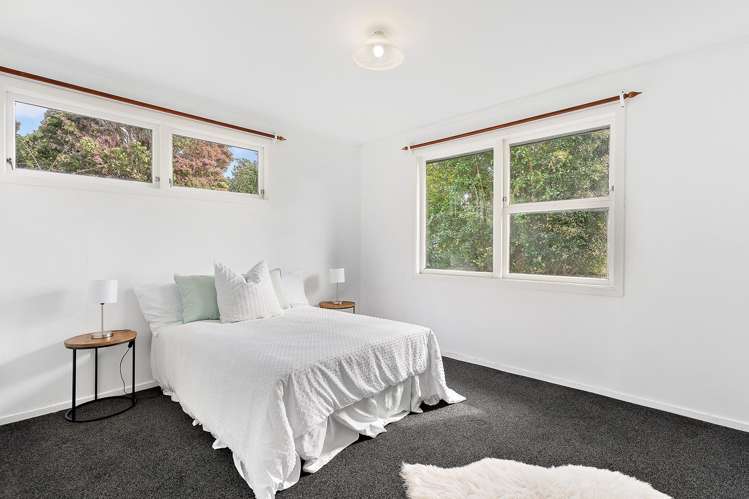 38 Doyly Drive Stanmore Bay_8