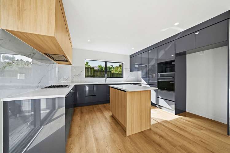 7 Miriam Corban Heights Henderson_7