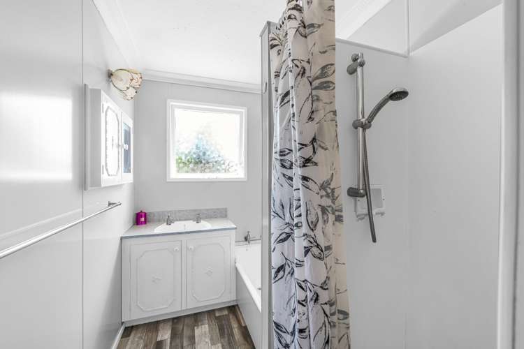 11 Railway Esplanade Gore_19