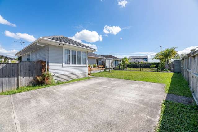 69 Neil Avenue Te Atatu Peninsula_2