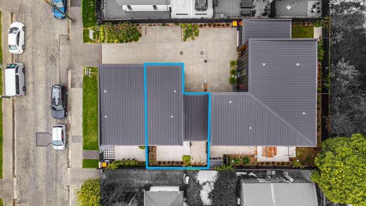 2/12 Hume Street Sydenham_18