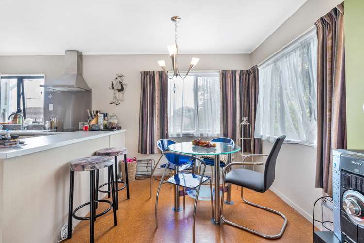 1/136 Bradbury Road Botany Downs_7