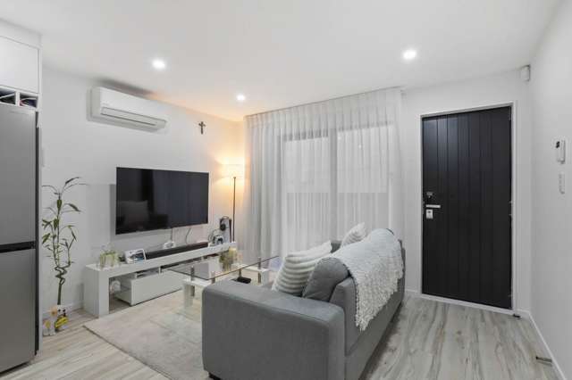 Parkside Perfection & Modern Comfort