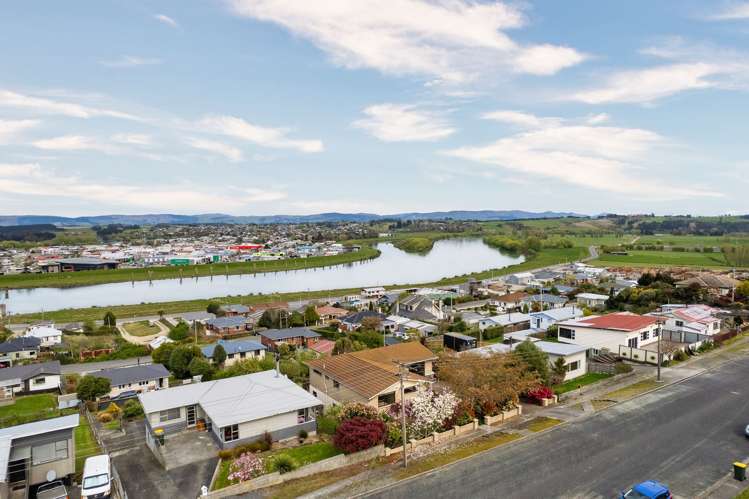 8 Lowestoft Street Balclutha_24