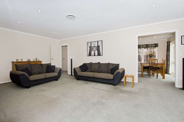 142 Dowse Drive Maungaraki_3