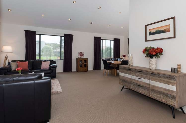 6 Kinmont Rise East Tamaki Heights_27