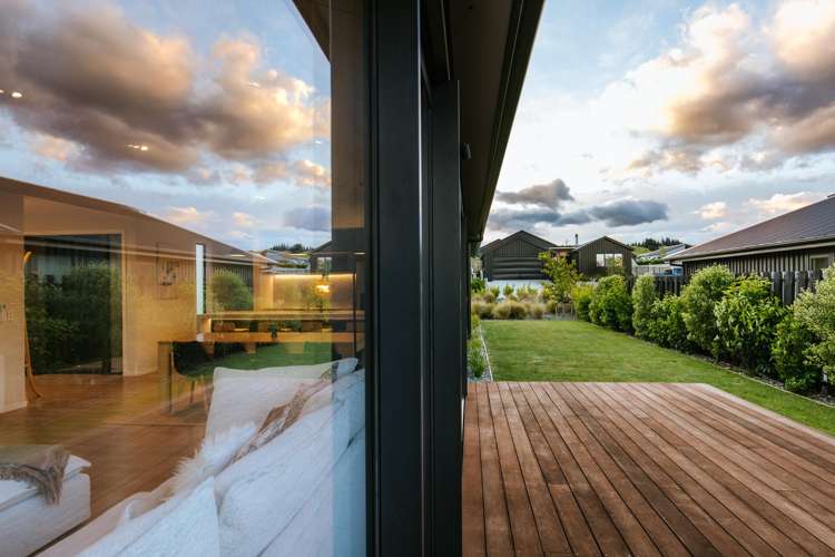 8 Linnburn Road Wanaka_26