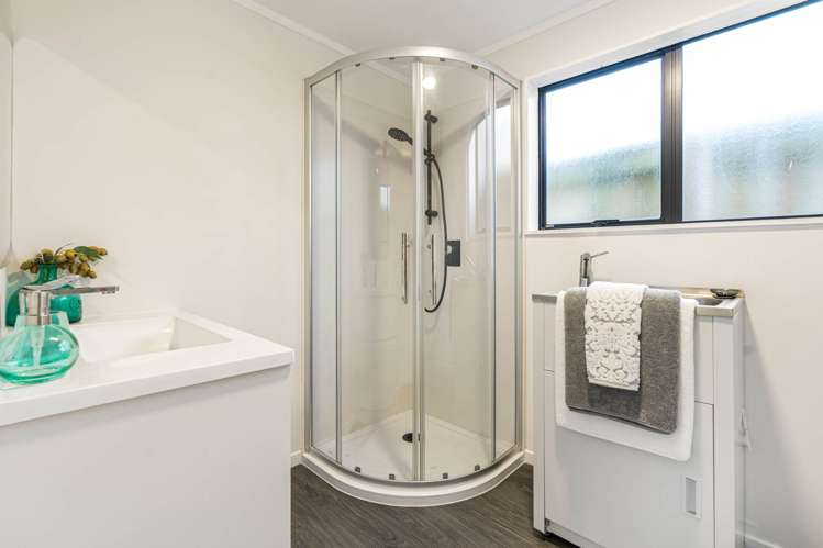 2/523 Glenfield Road Glenfield_11