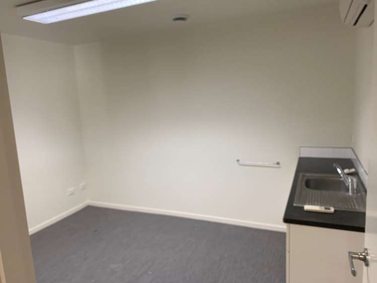101 Stoneycroft Street Camberley_5