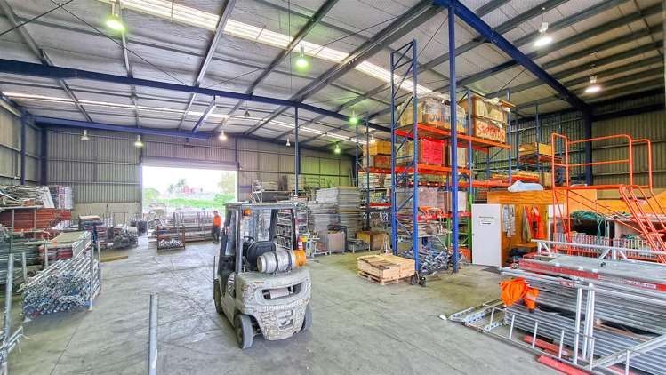 138 Hugo Johnston Drive Penrose_2