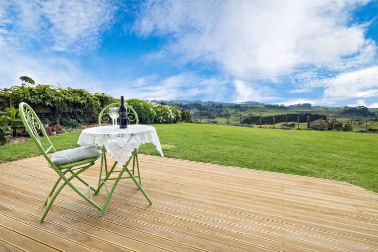 2131 Awhitu Road Pollok_7