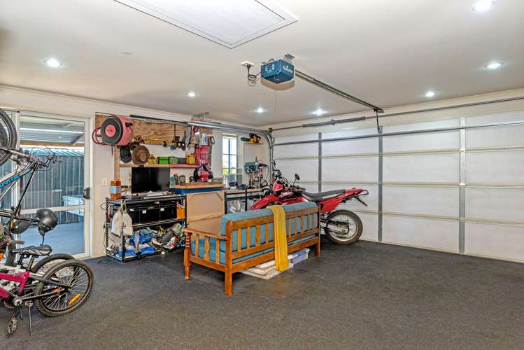 49 Sterling Park Lytton West_15