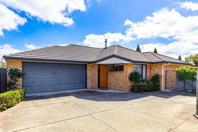 Easy-care living in a handy location 