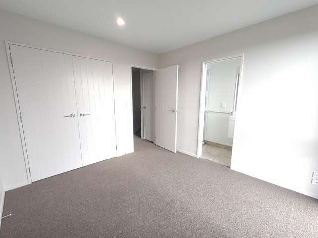 4/9 Beaufield Lane Te Atatu Peninsula_3