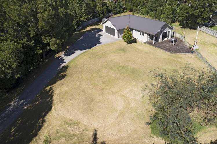 949 State Highway 16 Waimauku_27