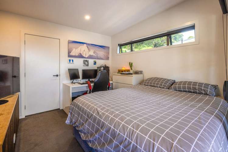 2/166 Ostend Road Ostend_10