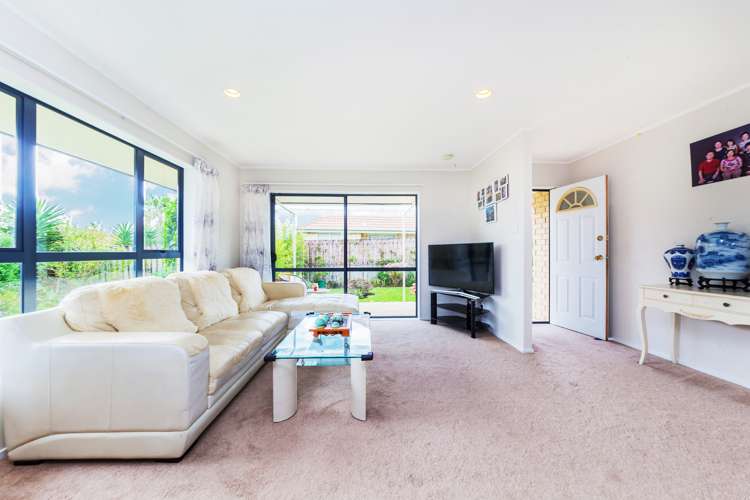 17 Robin Brooke Drive Flat Bush_22