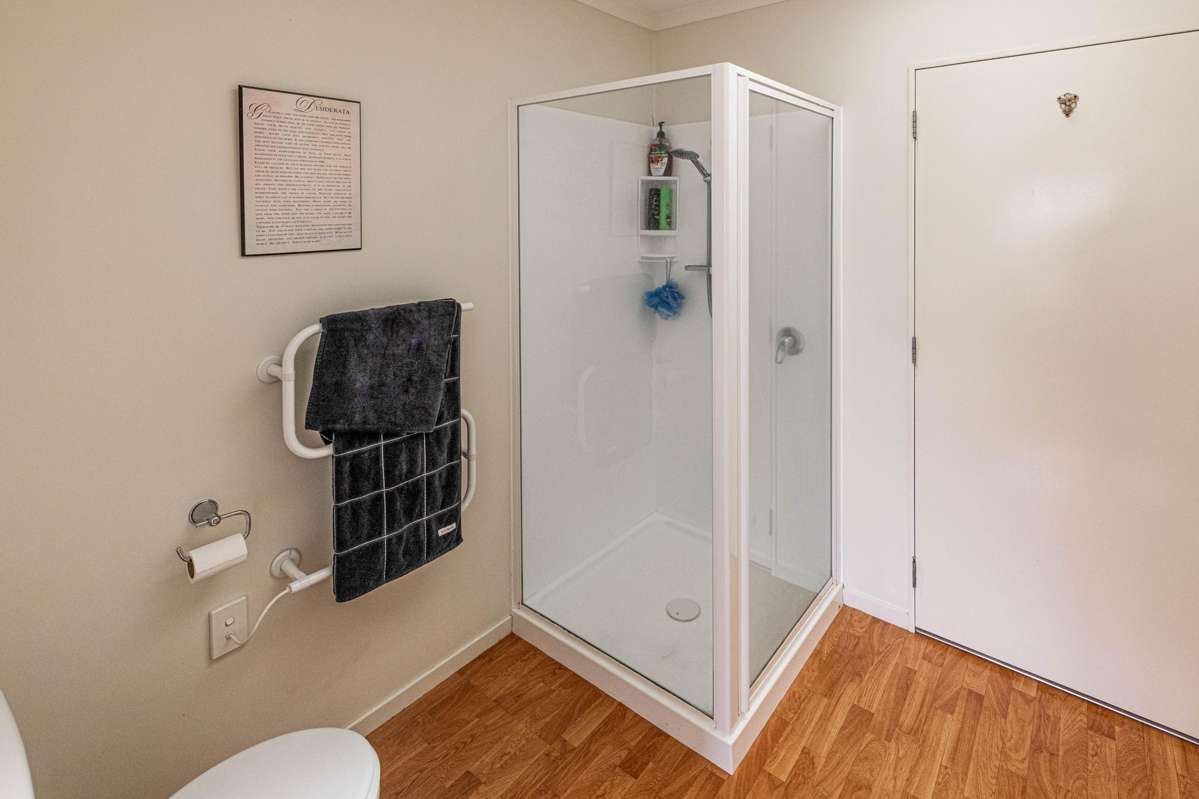 22 Lakeridge Close_2