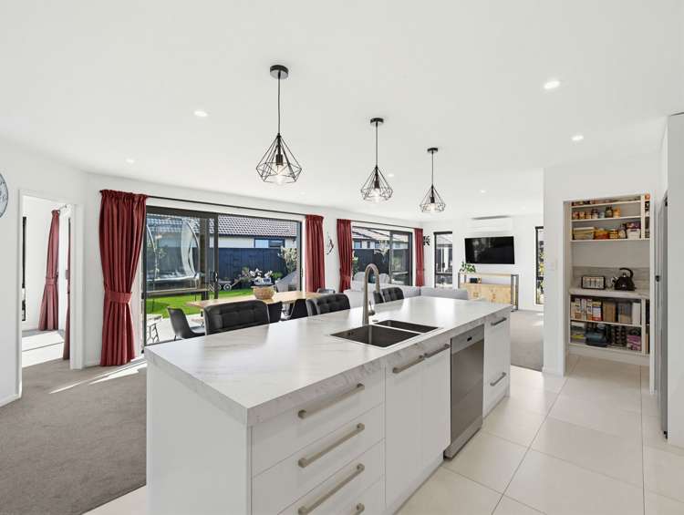 23 Whitehorn Drive_5
