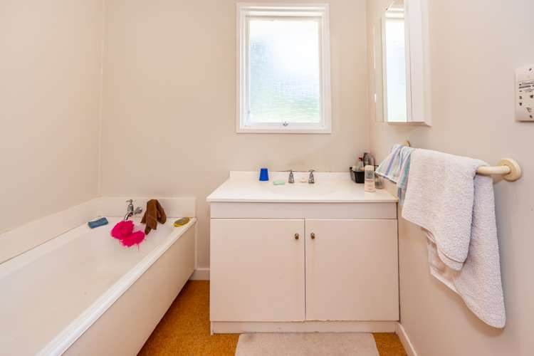 1328 The Lake Road Leeston_23