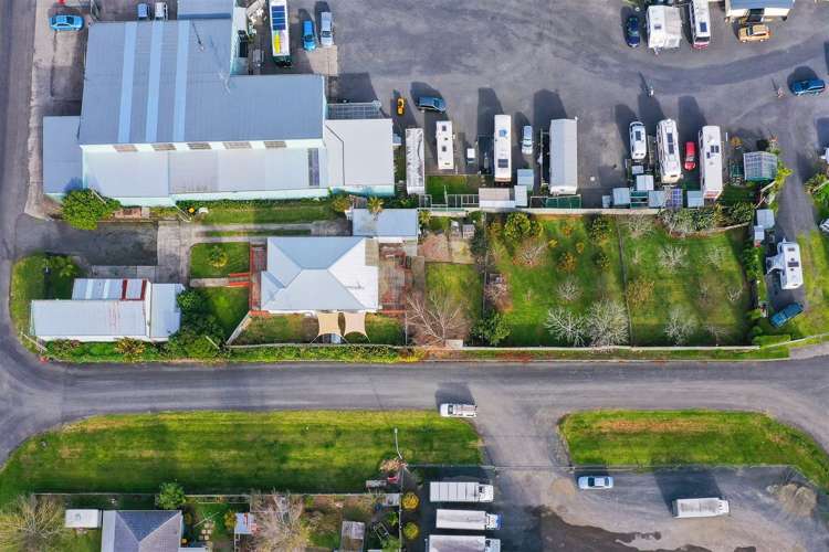 18 Coronation Street Paeroa_20