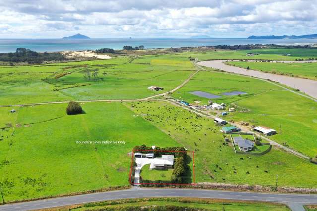 Country living on the edge of town