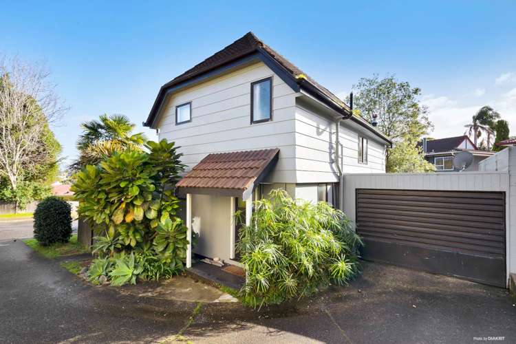 1/4 Telstar Place Beach Haven_0