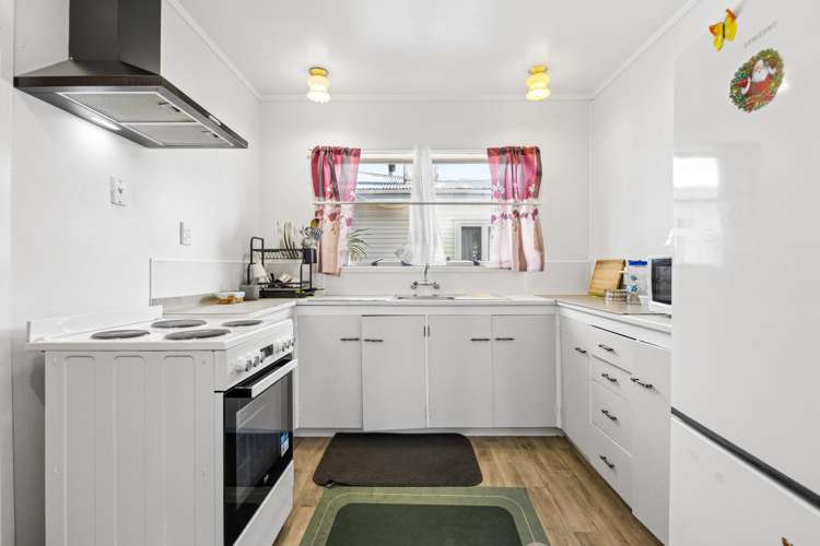 2/238 Shirley Road_4