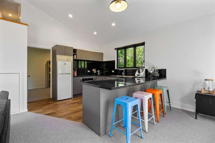 15 Laval Heights Britannia Heights_6