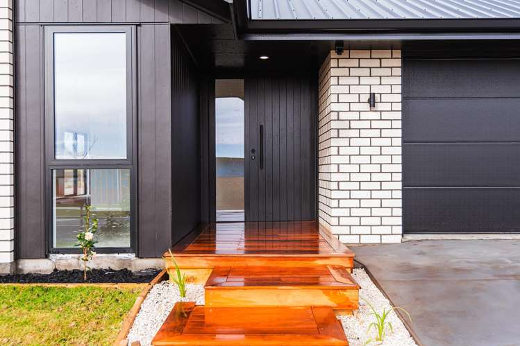 26 Makomako Crescent_1