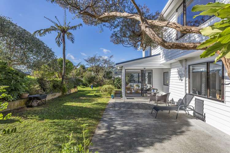 22 Sunrise Boulevard Tawa_22