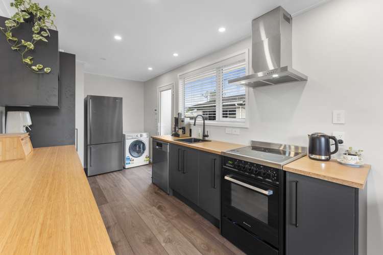 5 Kansas Grove Totara Park_10