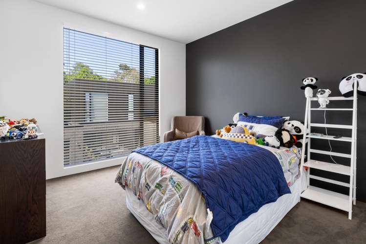 9 Hewitts Road Merivale_11