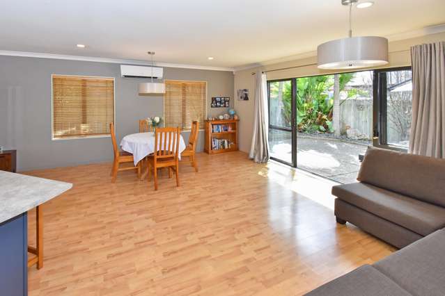 26 Norm Pellow Drive Manurewa_3