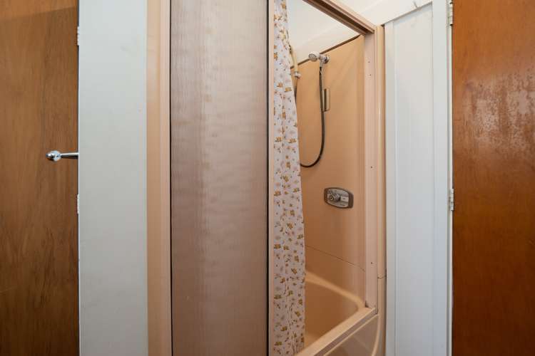 35 Reid Crescent Allenton_13