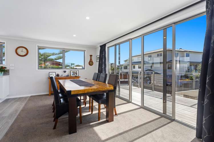 11 Commodores Close Coastlands_5