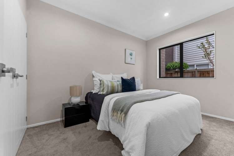 19 Carrickdawson Drive Flat Bush_21