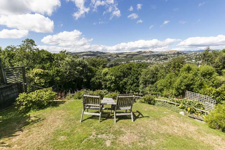 1 Atamira Close Churton Park_10