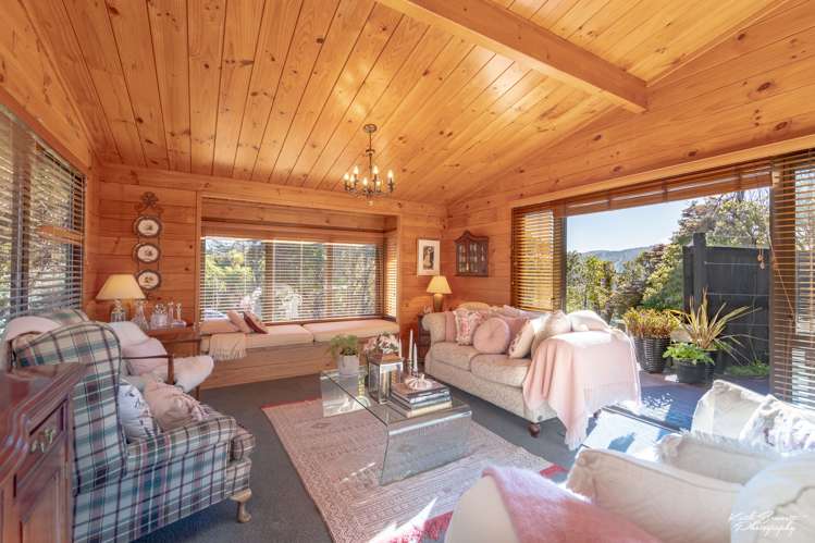 12 Whitechapel Grove Stokes Valley_14