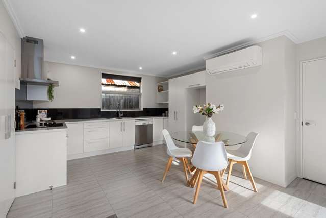 8B England Street Phillipstown_2
