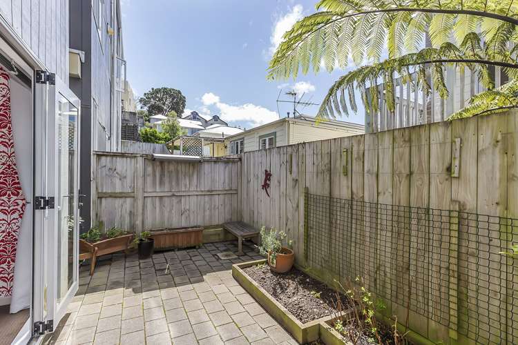 22/37 Daniell Street Newtown_8